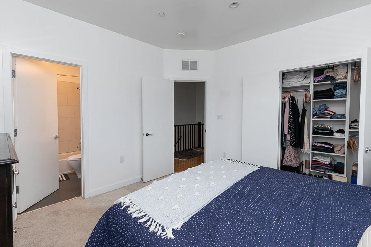 1038 Otis St Ne - Photo 6 of 20