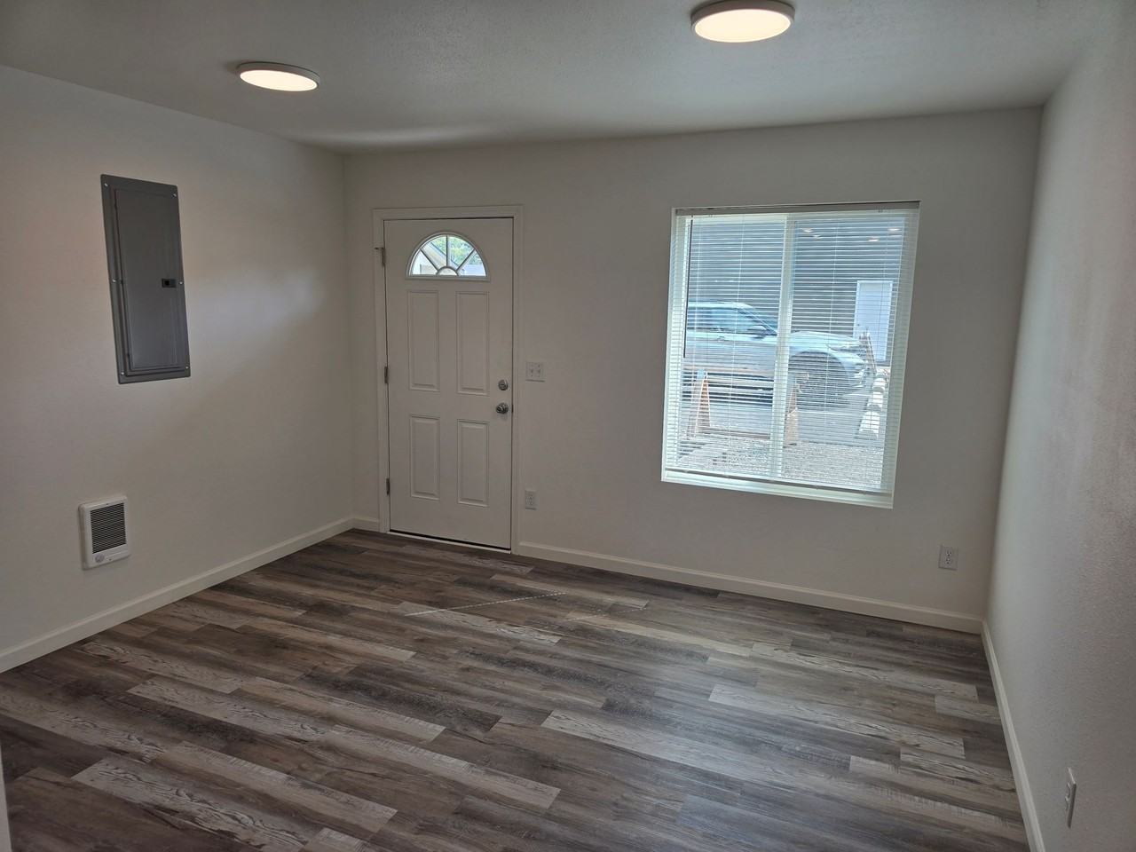 x3467co - Photo 3 of 14