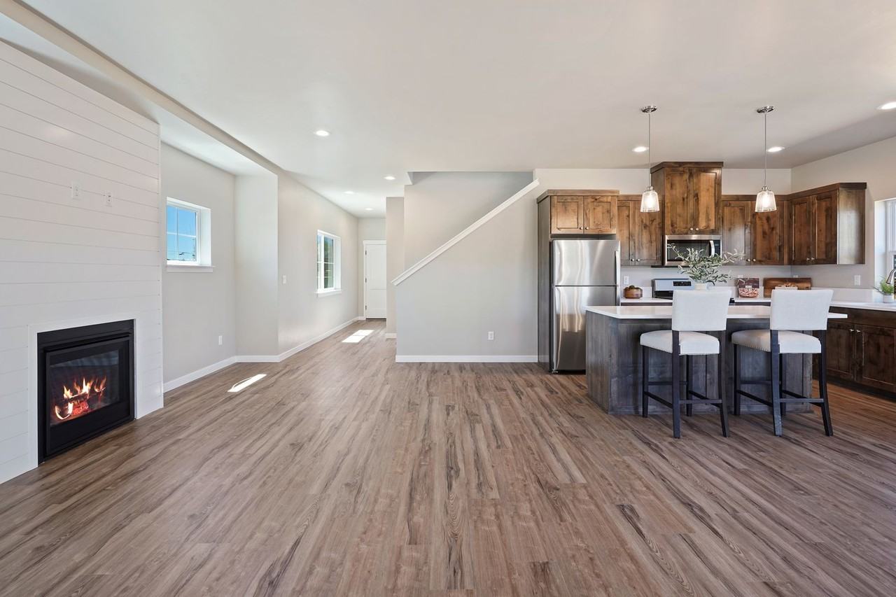 803 Nw 18th Ct - Photo 2 of 12