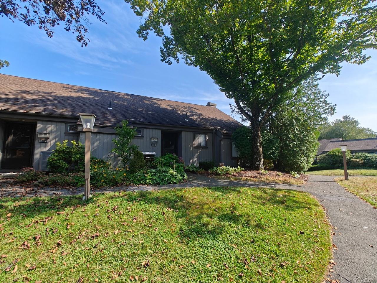 351 Heritage Vlg - Photo 2 of 23