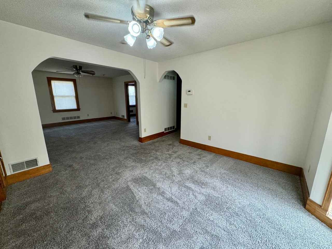 1430 S 33rd St - Photo 6 of 20
