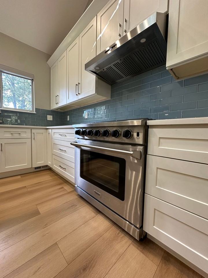 2237 Bristol St - Photo 7 of 44