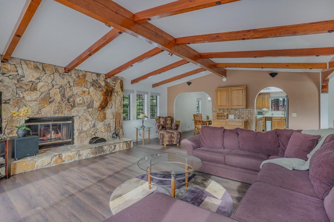 7715 7715 Kingswood Drive - Photo 5 of 42