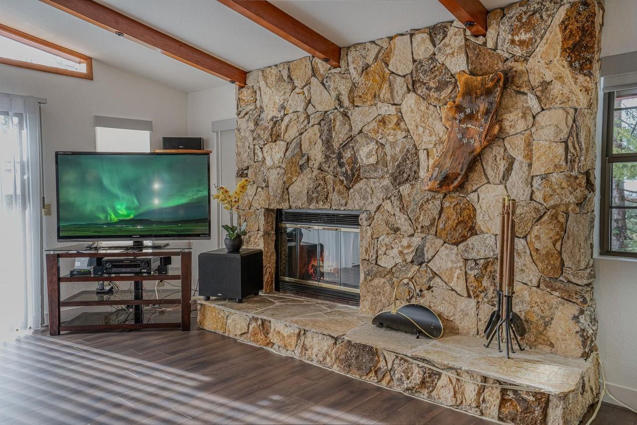 7715 7715 Kingswood Drive - Photo 3 of 42