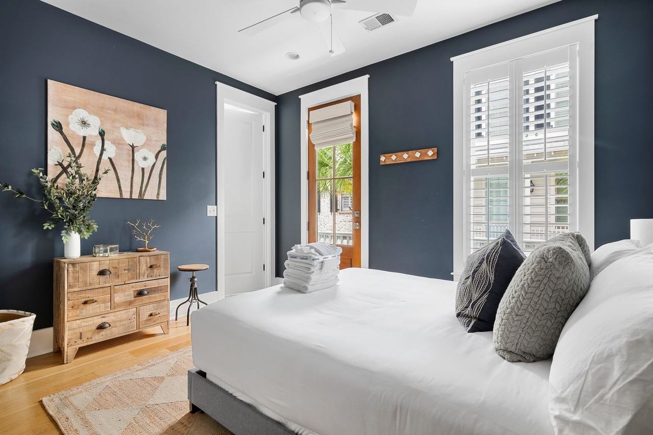 412 Rose Wilder Ln - Photo 3 of 43