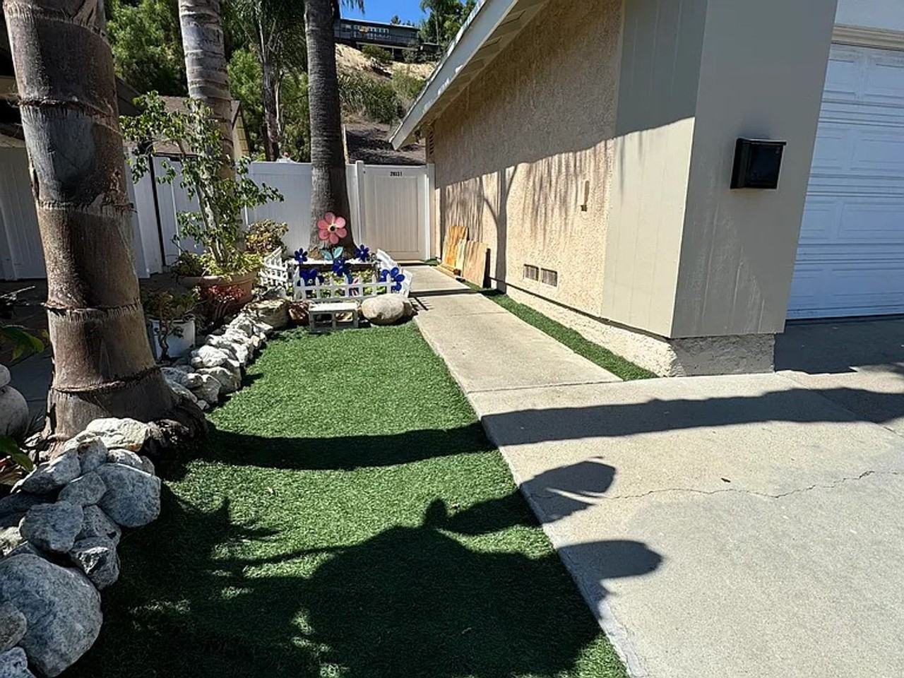 29331 Edgewood Rd - Photo 2 of 13