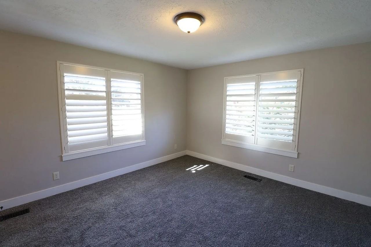 1923 W Ingot Way - Photo 3 of 19