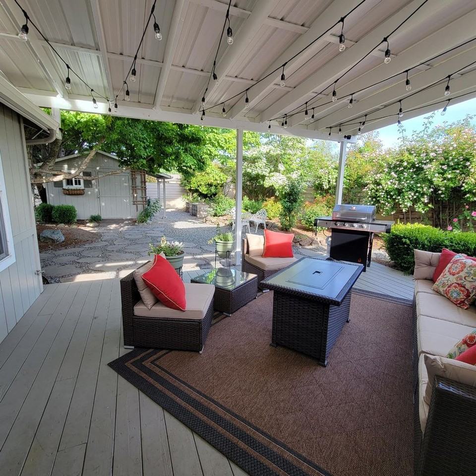 709 Sw Cypress St - Photo 5 of 23