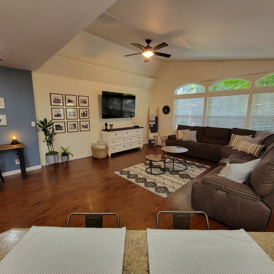 709 Sw Cypress St - Photo 7 of 23