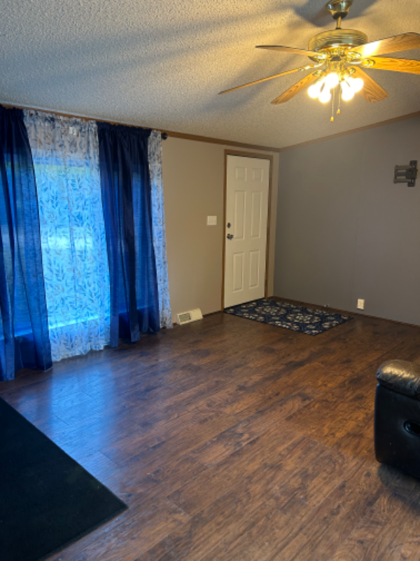 1795 Stonycroft Rd - Photo 2 of 16