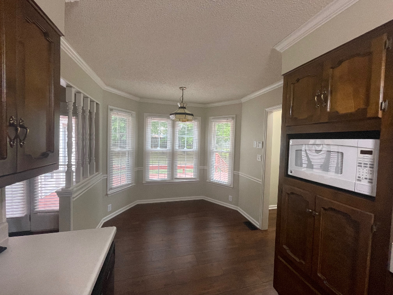 1400 Courtland Dr - Photo 3 of 20