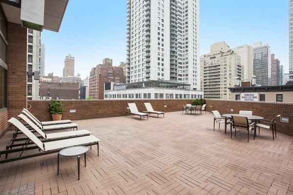 Le Triomphe - Photo 6 of 32