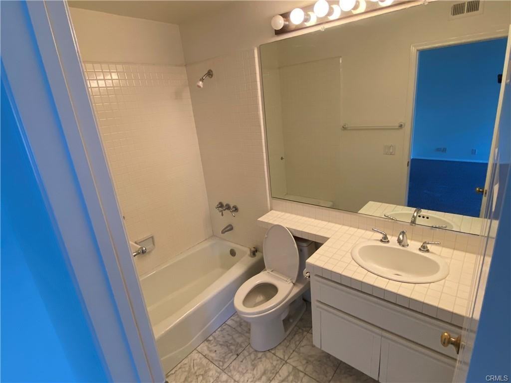 20 Baycrest Ct #10 - Photo 2 of 8