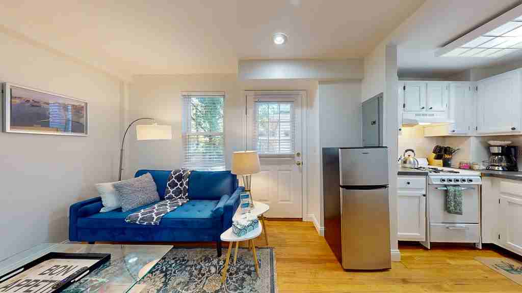 23 Jay St #D - Photo 2 of 21