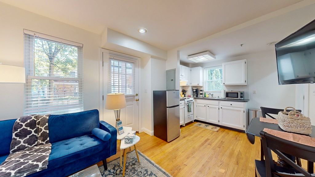 23 Jay St #D - Photo 3 of 21