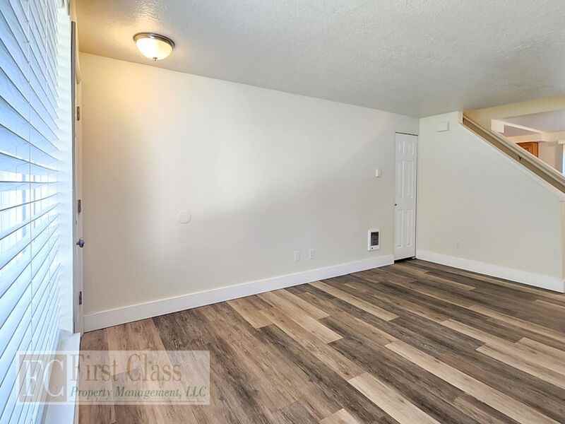 3022 Se 38th Ct - Photo 4 of 21
