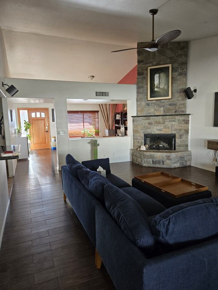 2616 S Siesta Dr - Photo 2 of 21