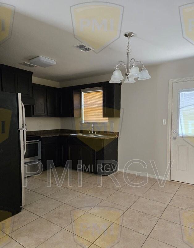 2204 Taxco Ct #2 - Photo 3 of 10