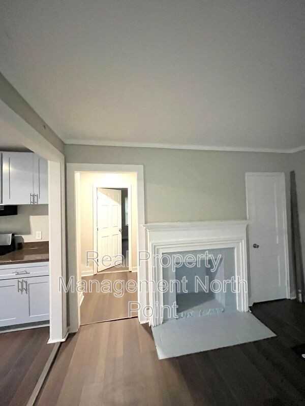 468 Birney St Ne #468 - Photo 4 of 13