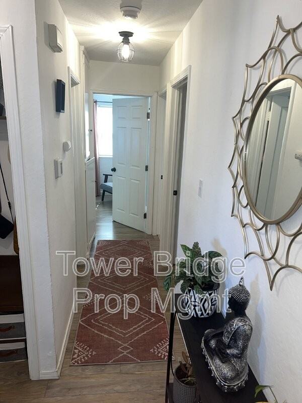 1345 Gladstone Dr - Photo 3 of 50