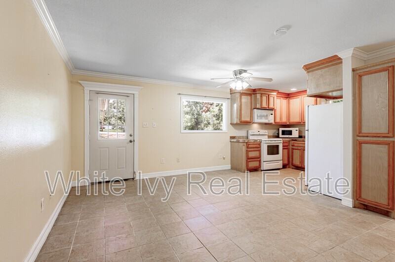 4 Rainbow Dr #A - Photo 7 of 15