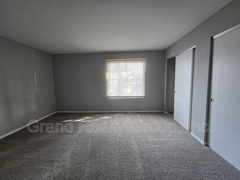587 Anita Ave #1N - Photo 7 of 11