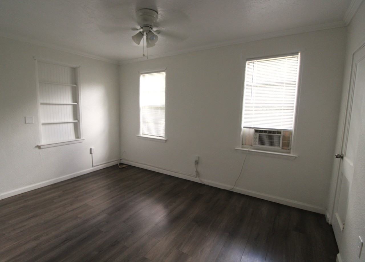 2066 7th St - Photo 7 of 13