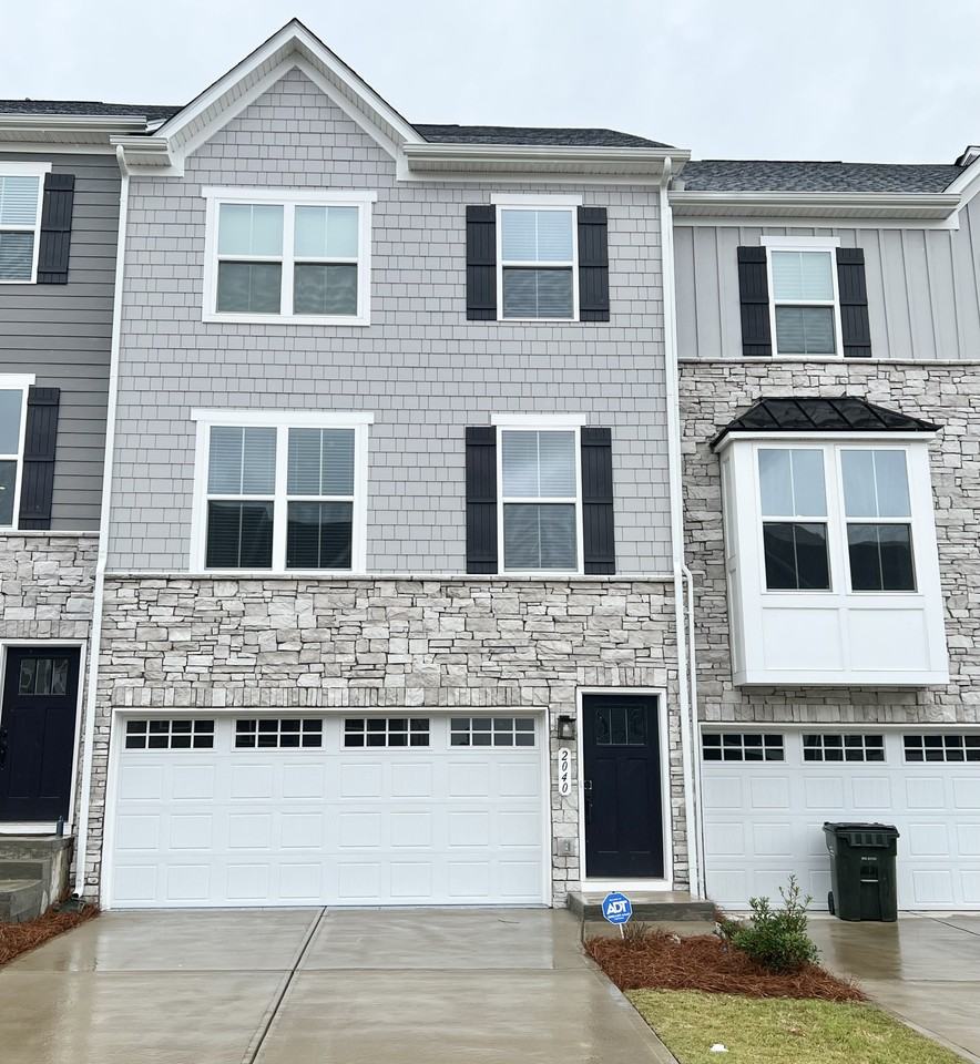 2040 Dornoch Rd - Photo 2 of 20