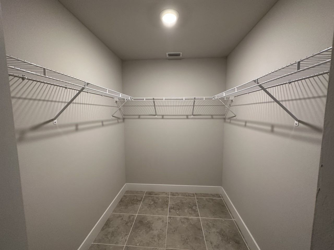 2710 28th St Sw - Photo 7 of 11