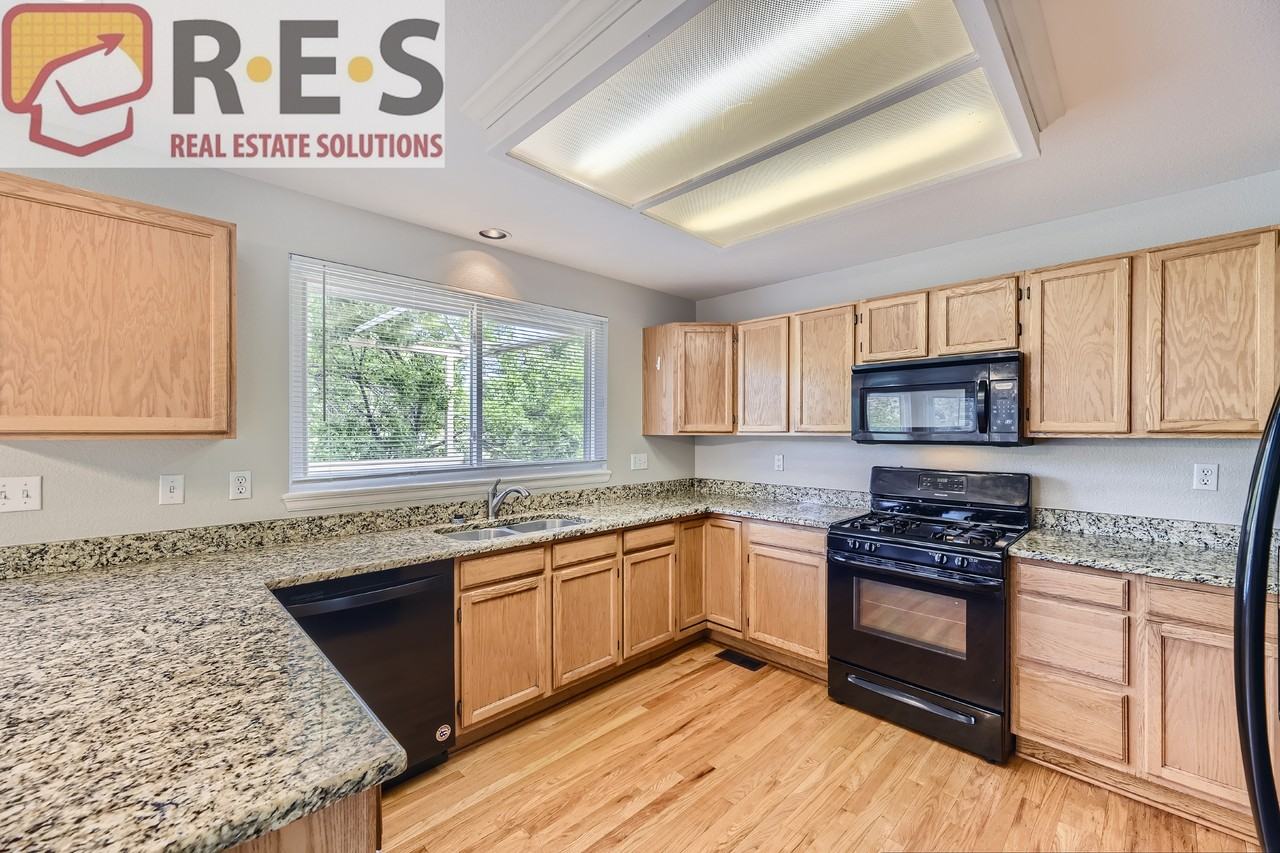 4949 S Elkhart Way - Photo 6 of 32