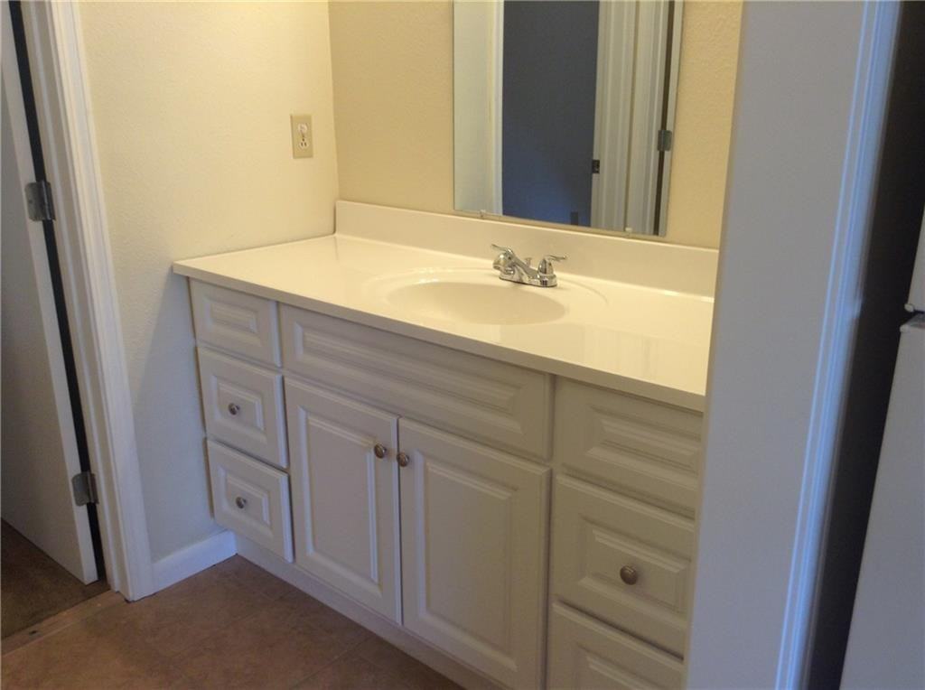 1905 San Gabriel St #103 - Photo 6 of 21