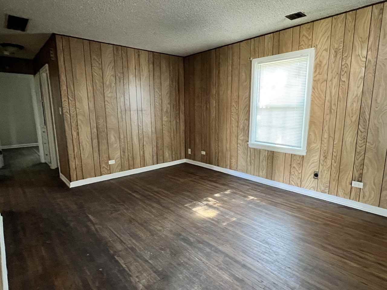 2023 E Random Rd - Photo 2 of 11