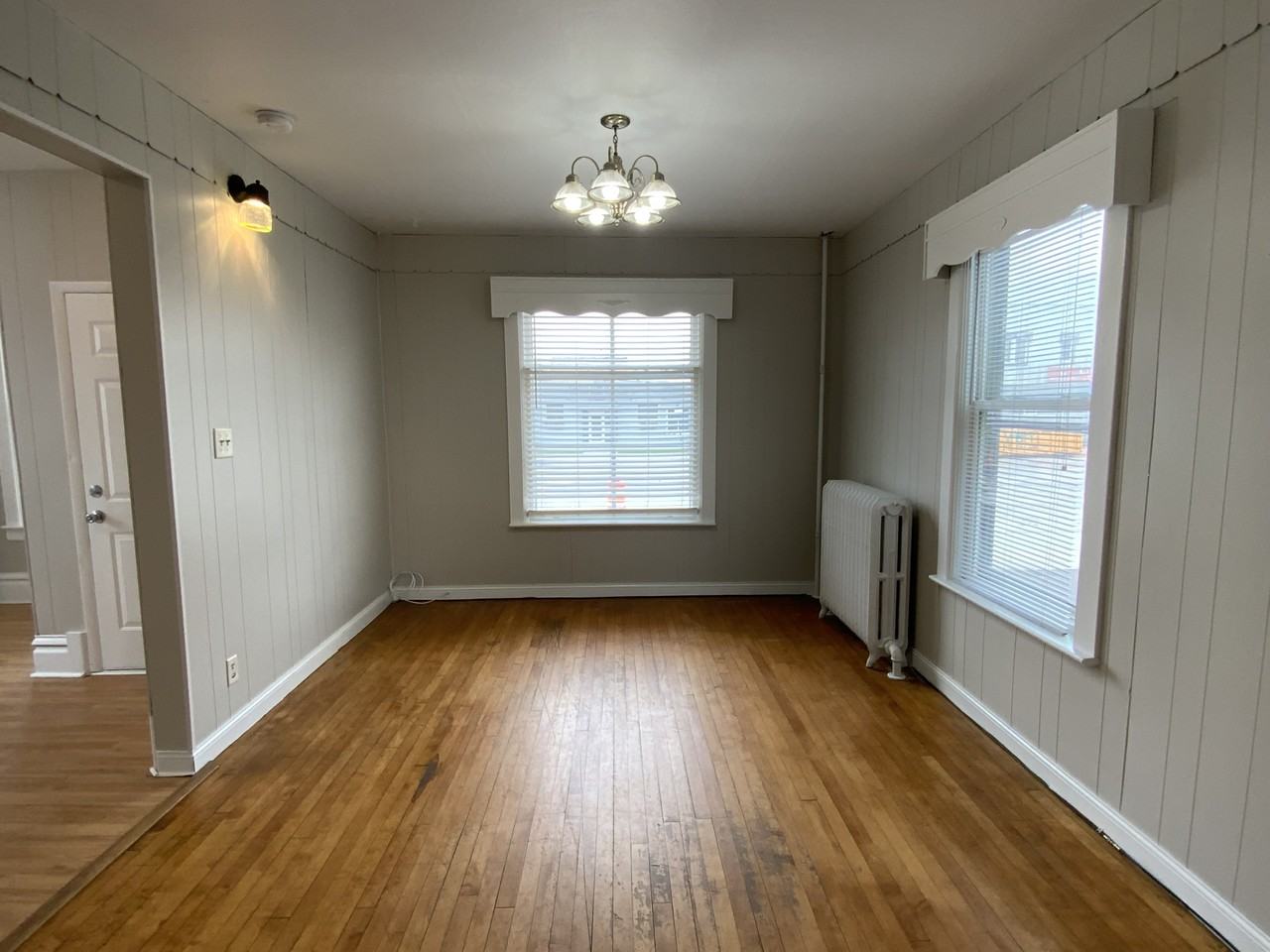1508 Hammond Ave - Photo 5 of 17