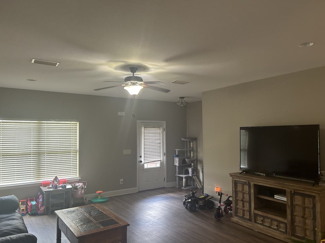 16 Golden Eagle Ct - Photo 2 of 19