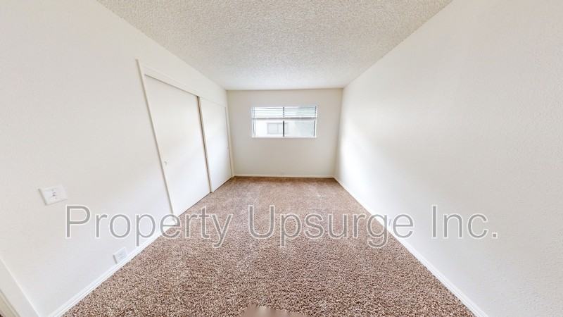 905 Lakeside Dr #5 - Photo 7 of 17