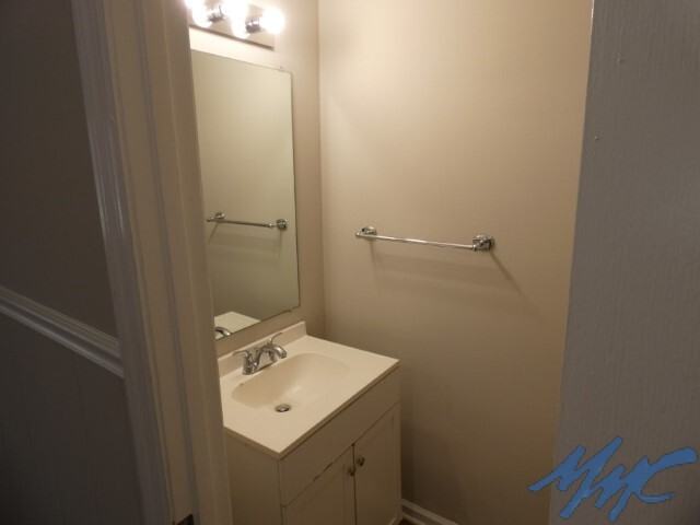 248 Caroline Dr #A - Photo 4 of 13