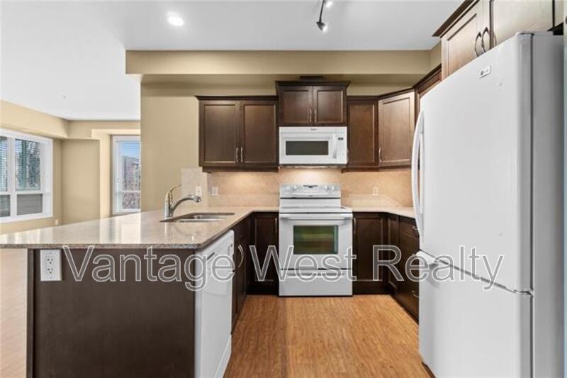 746 Saucier Rd - Photo 2 of 25