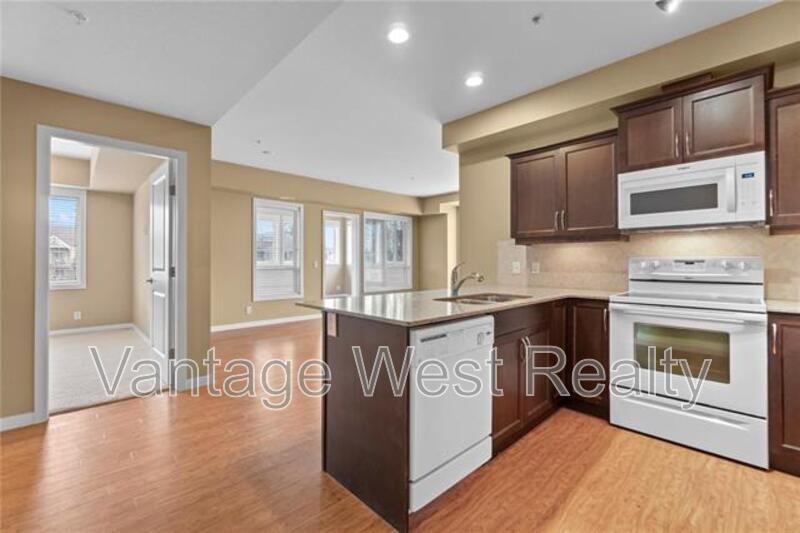 746 Saucier Rd - Photo 3 of 25