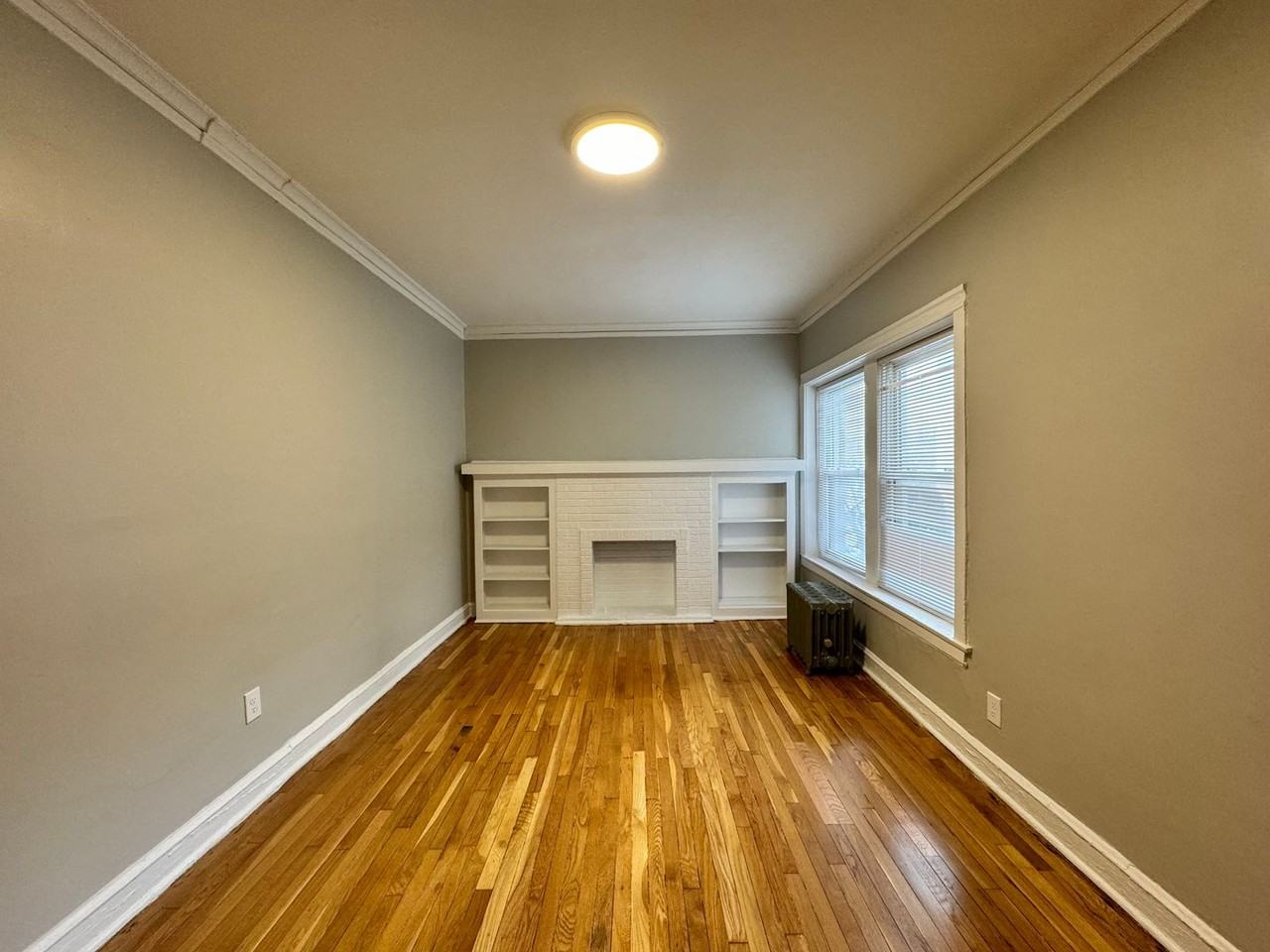 4906 N Saint Louis Ave #2W - Photo 2 of 10