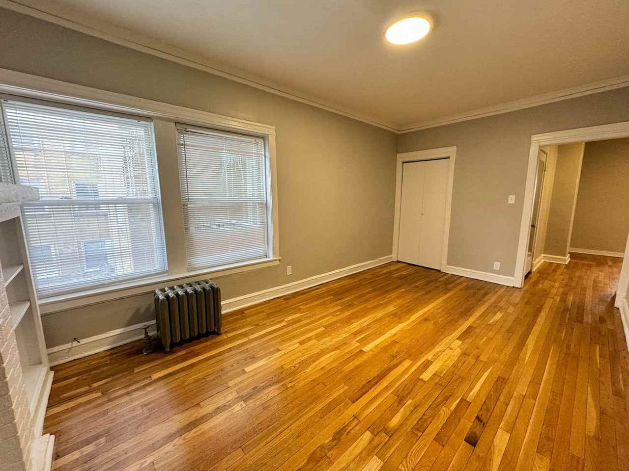 4906 N Saint Louis Ave #2W - Photo 3 of 10