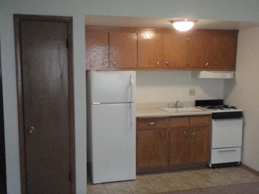 3913 S. Packard Ave - Photo 2 of 3