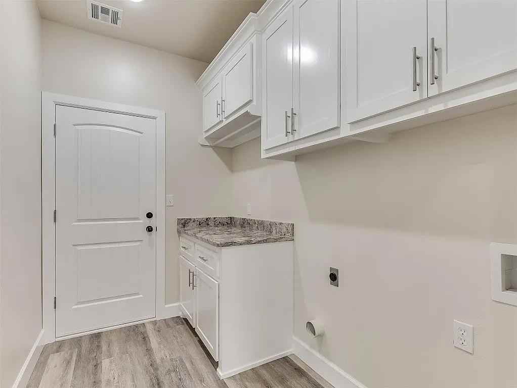 5712 Arthur Rd - Photo 5 of 20