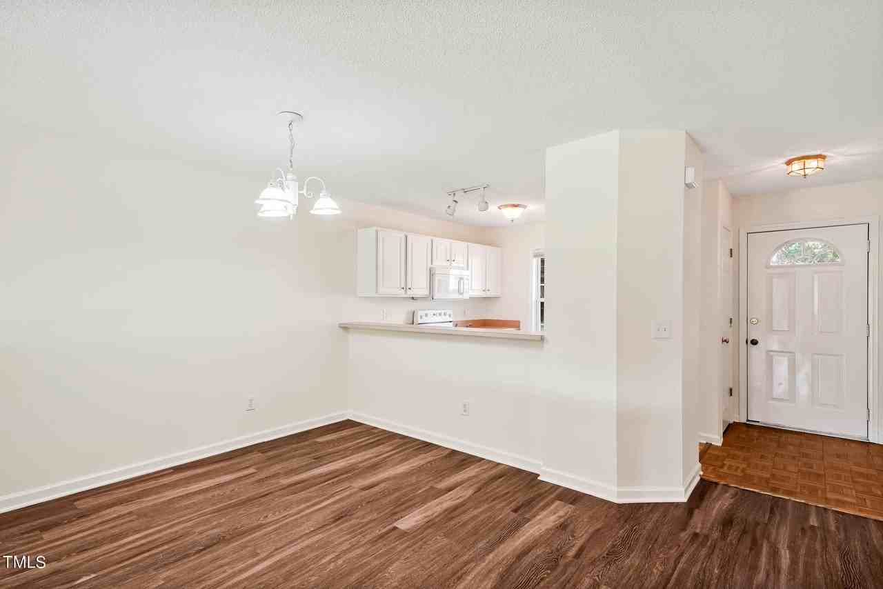 4637 Mcclelland Dr Unit 101 #R101 - Photo 5 of 12