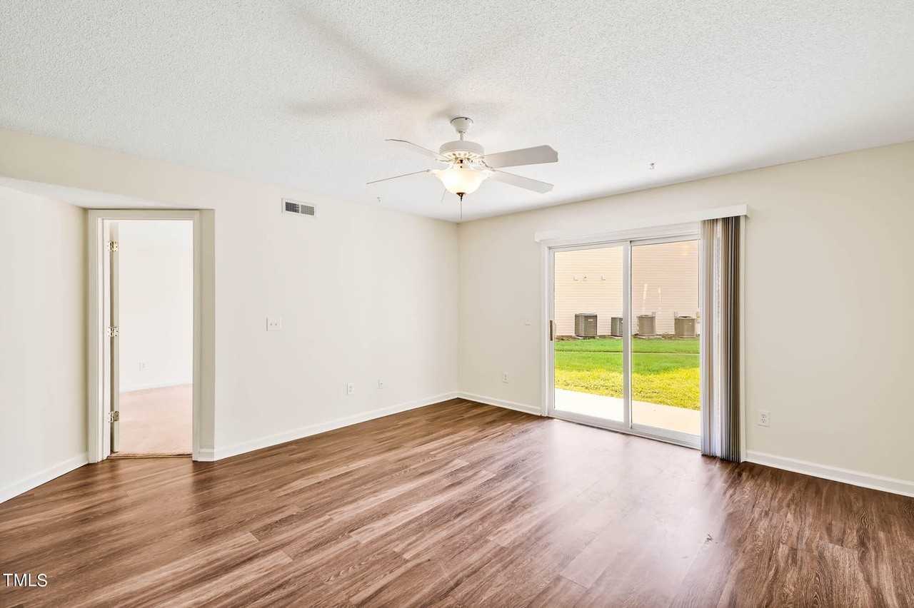 4637 Mcclelland Dr Unit 101 #R101 - Photo 7 of 12