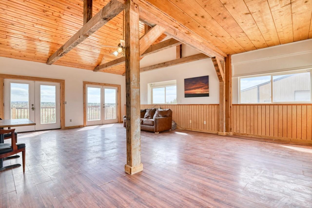 1290 B St - Photo 3 of 36