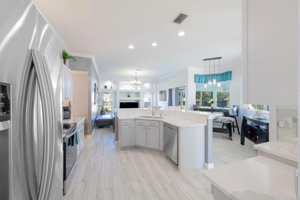 3401 Sw San Benito St - Photo 2 of 12