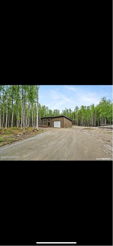 2906 N Castle Dr - Photo 2 of 9