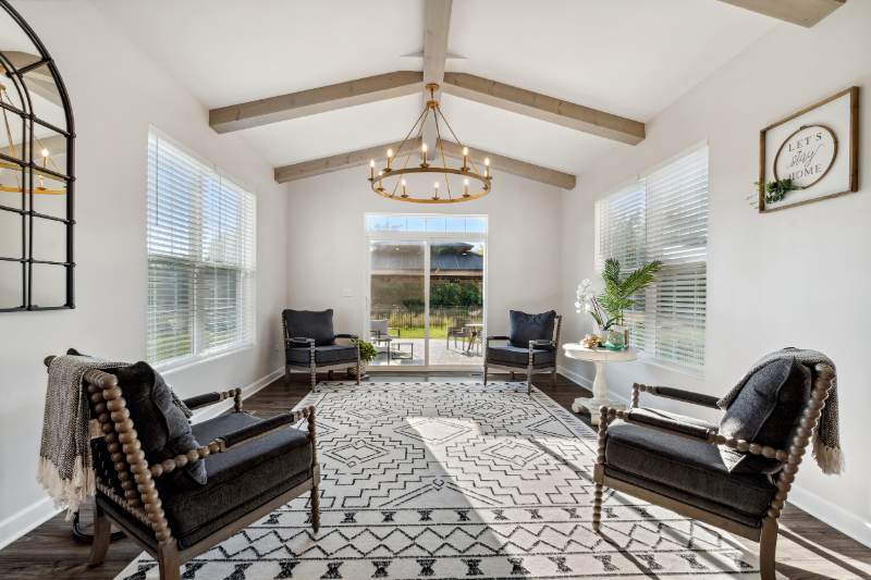 13791 Buchanan Dr - Photo 3 of 22