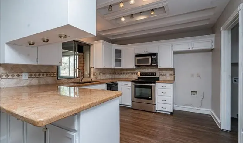 2504 Jewett Rd - Photo 3 of 4