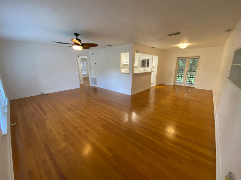 1212 E Anderson St #1212 - Photo 2 of 18
